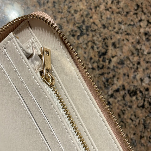 Elkie & Co. Wallet - Picture 14 of 16